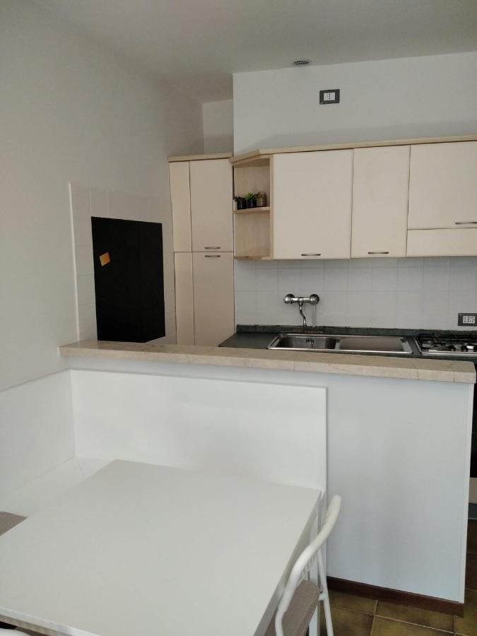 Ferienwohnung Il Giardino Di Laura Toscolano-Maderno Exterior foto